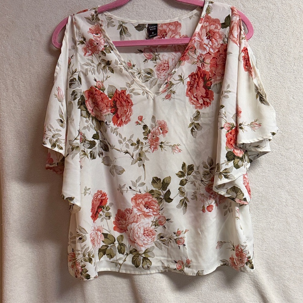 Floral V-Neck Flutter Sleeve Blouse in Cream with Coral Blooms